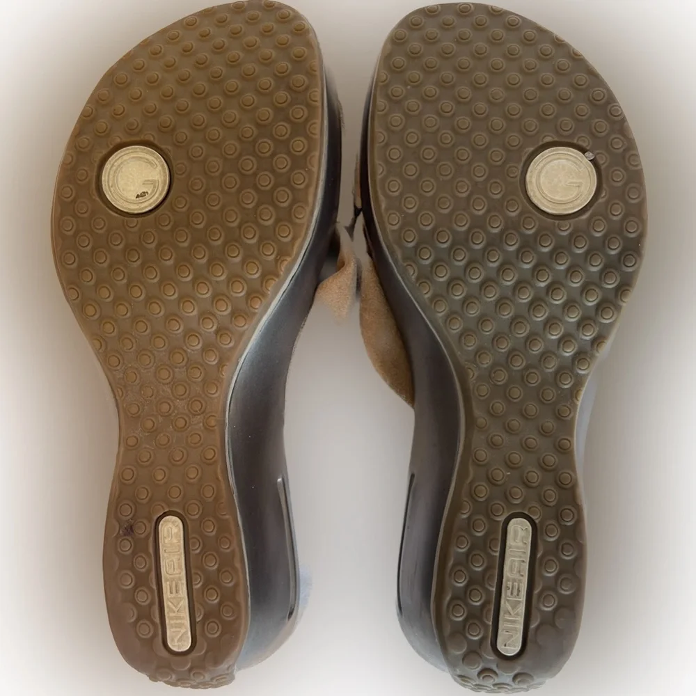 Cole Haan Series beige tan nikeair wedge sandals Size 5.5 B - Picture 5 of 5